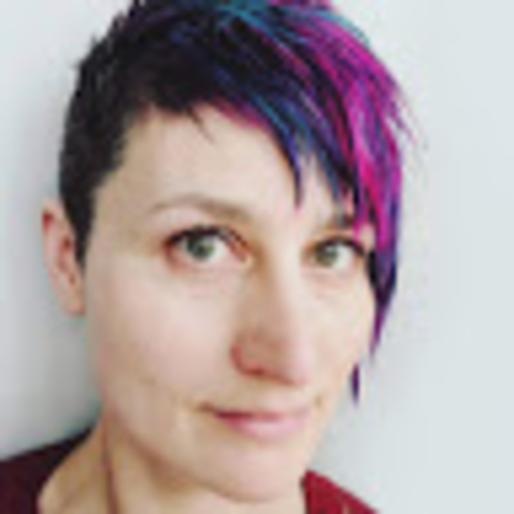 Meet your Posher, Lara